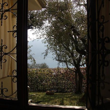 Sarnico Giardino Sul Lago Exterior foto