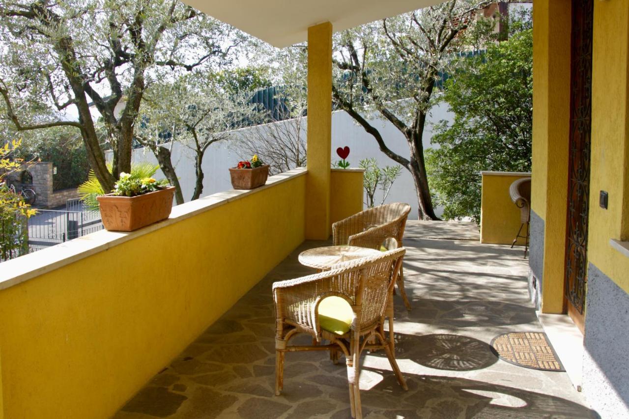Sarnico Giardino Sul Lago Exterior foto